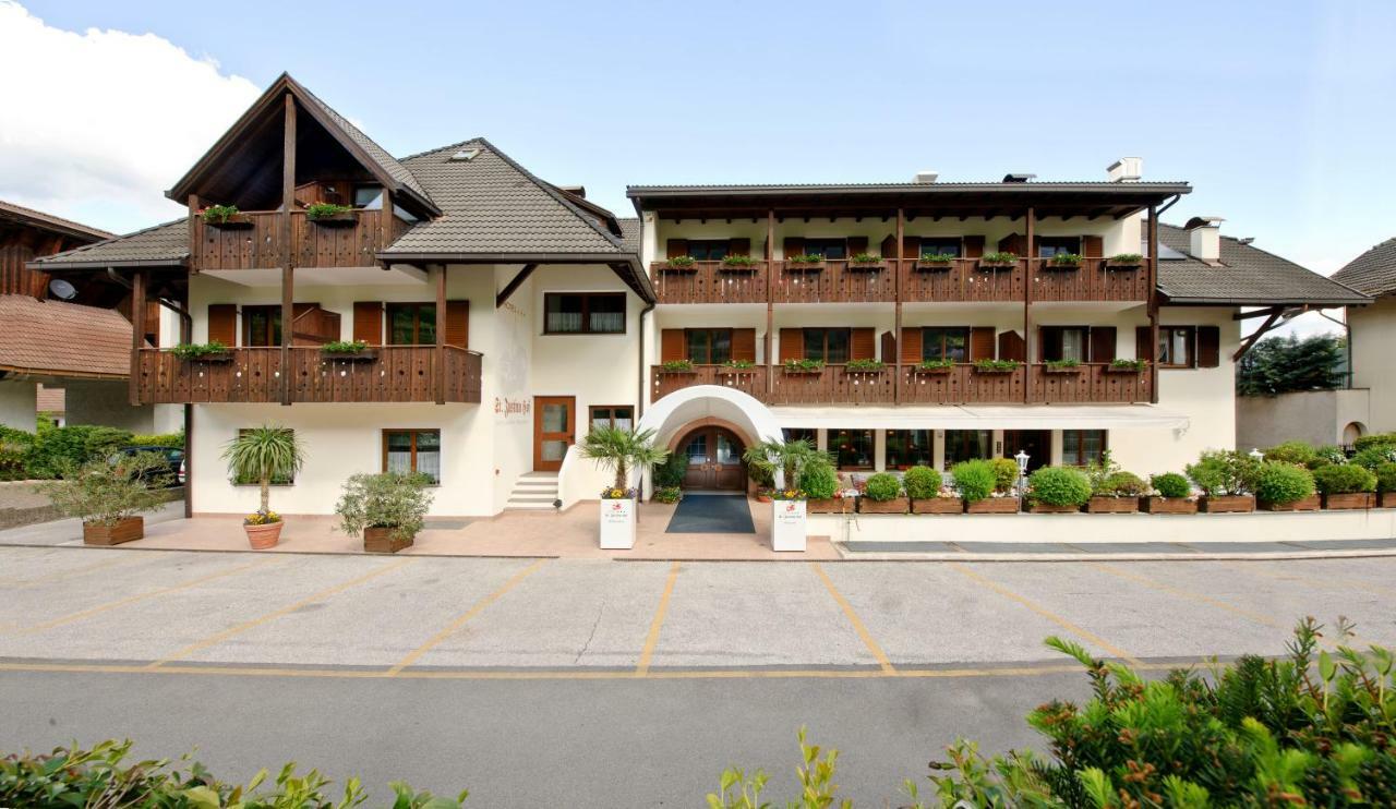 Hotel St. Justina Hof อัปเปียโนซุลลา สตราดา เดล วีโน ภายนอก รูปภาพ
